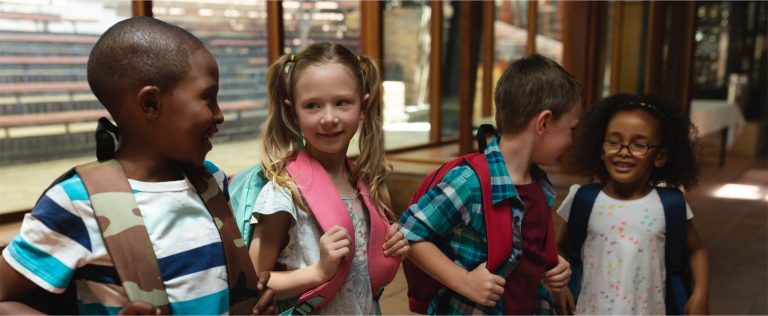 Read more about the article Simpli Aseguranza and our commitment to the community: Missions that change lives